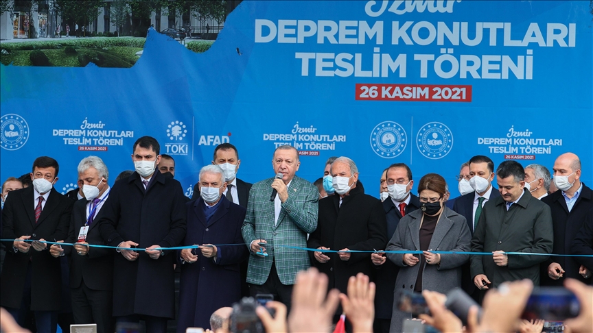 Çevre, Şehircilik ve İklim Değişikliği Bakanı Kurum: Konutlarımızı teslim etmenin mutluluğunu heyecanını yaşıyoruz