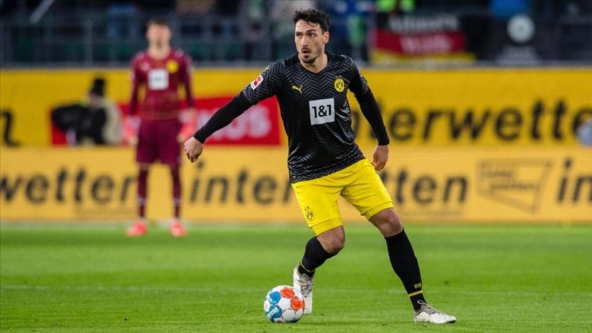 Borussia Dortmund beat Wolfsburg 3-1, Haaland returns from injury to score