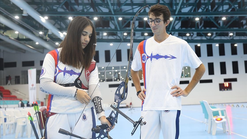 Mete Gazozun hayali kız kardeşiyle olimpiyatlarda yarışmak