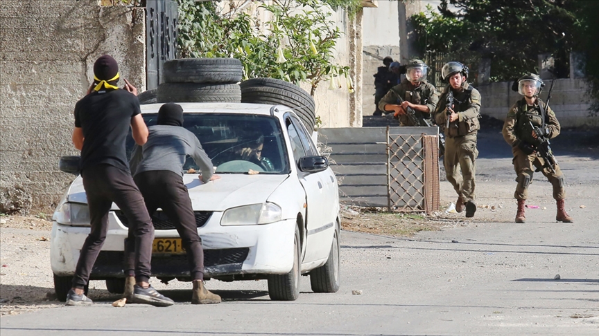 İsrail'in Batış Şeria'daki gösterilere müdahalesinde 25 Filistinli yaralandı