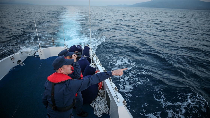 Sahil Güvenlik Komutanlığı ekipleri 14 bin 708 kişiyi kurtardı