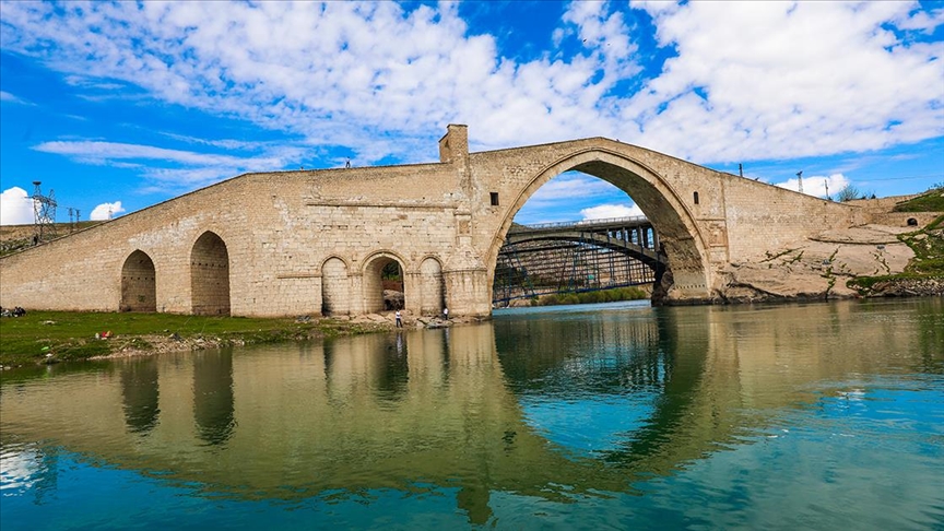 Diyarbakır'ın gözde ilçesi Silvan tarihi mekanlarıyla turizmde iddialı