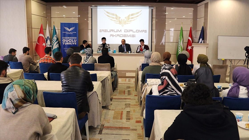 Erzurum Diplomasi Akademisi 6. yılında faaliyetlerine devam ediyor