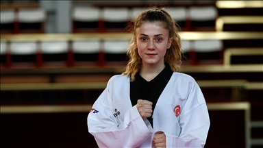 Milli tekvandocu Merve Dinçel altın madalya kazandı
