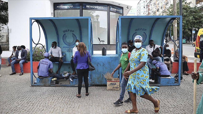 Angola Omicron varyantı nedeniyle sınırlarını 7 ülkeye kapatma kararı aldı