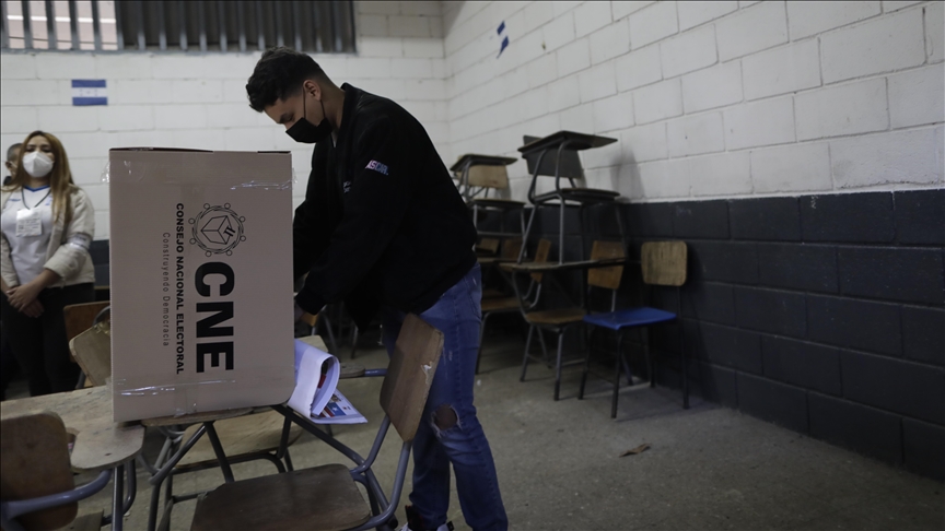 Voting begins in Honduras presidential polls