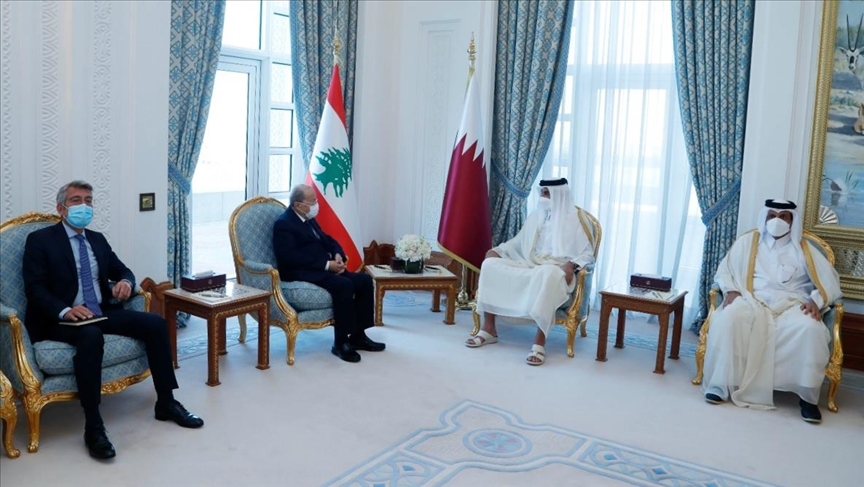 أمير قطر يعلن إيفاد وزير خارجيته إلى بيروت قريبا لتقديم المساعدة
