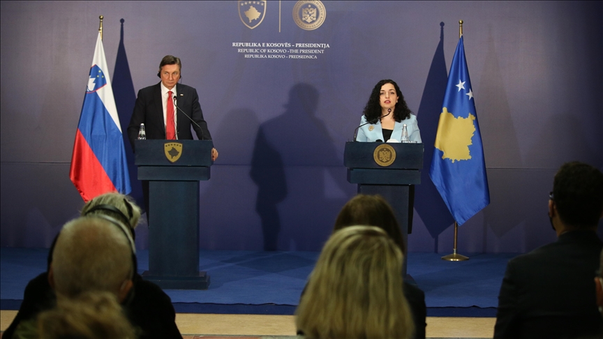 Prishtinë, presidentja Osmani priti në takim homologun slloven Borut Pahor