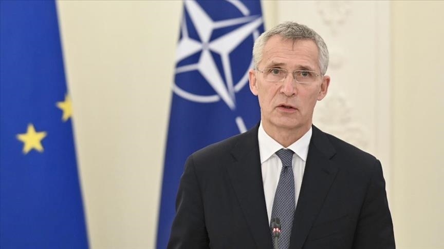 "الناتو" يحذر روسيا من عواقب أي عدوان على أوكرانيا