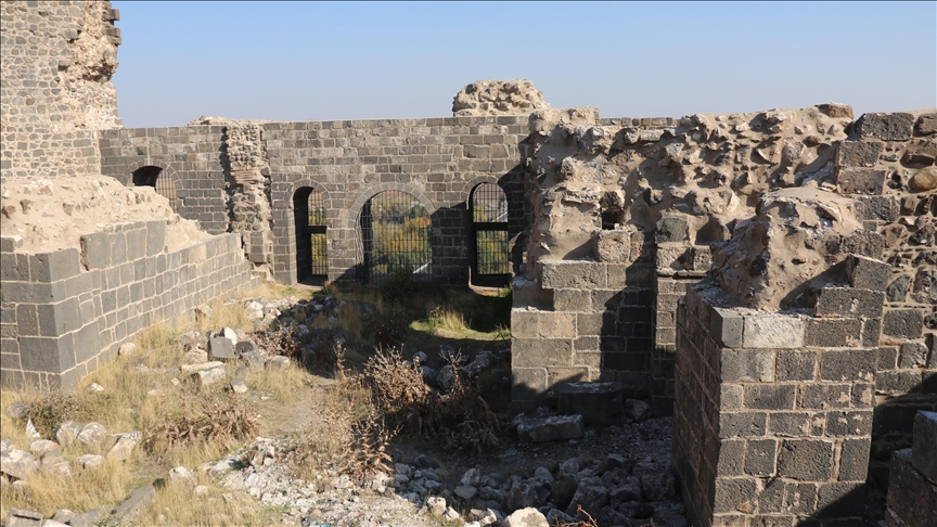 Diyarbakır Surlarındaki 71. burcun Mervani hükümdarının sarayı olduğu belirlendi