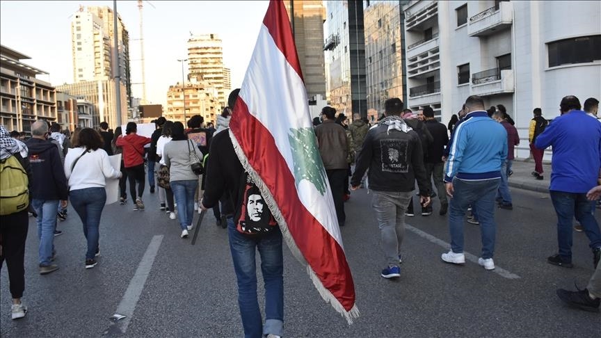 Lebanese protesters block roads amid deep economic crisis