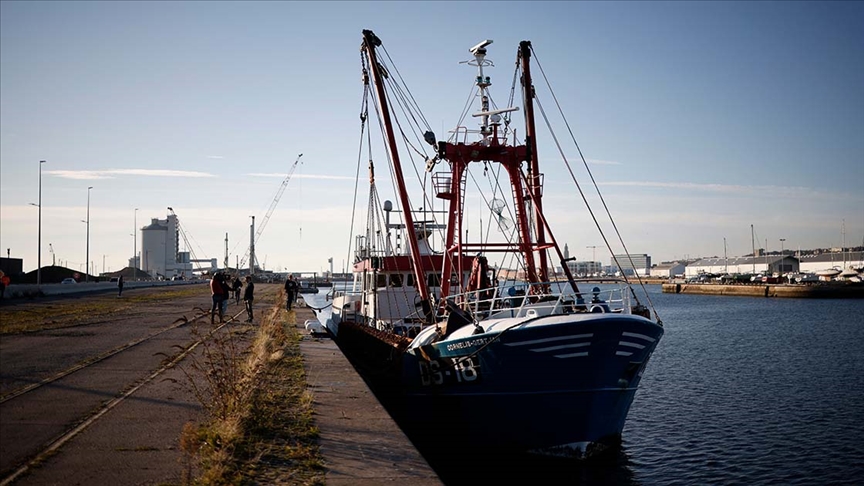 Fransa, İngiltereye balıkçılık krizinin çözümü için 10 Aralıka kadar süre verdi