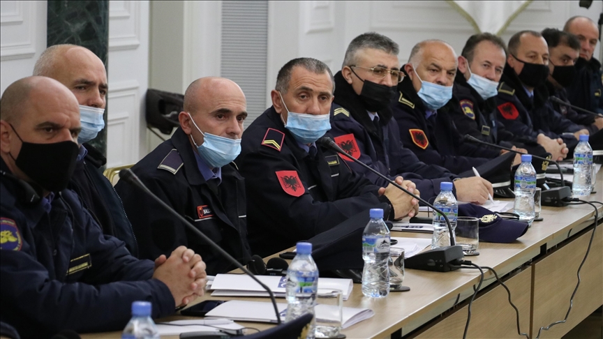 OSBE-ja trajnon punonjësit e burgjeve në Shqipëri për regjimin e posaçëm 