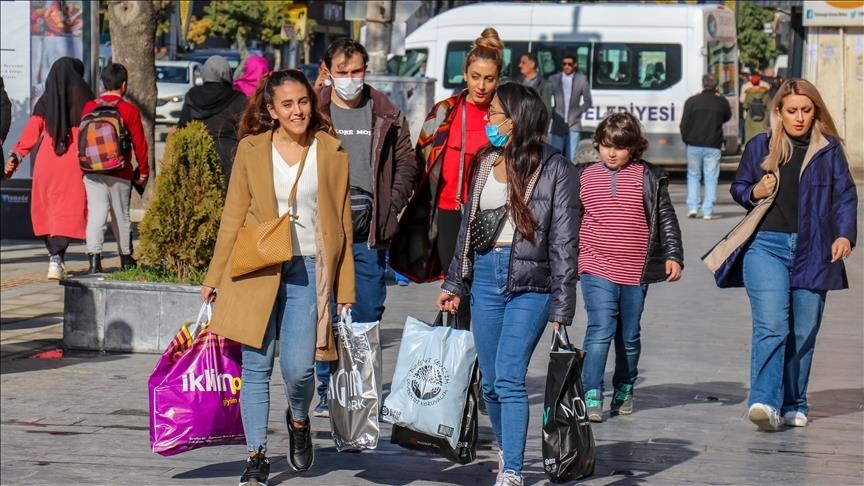 Turquie : La ville de Van accueille plus de 10 000 touristes iraniens en une semaine