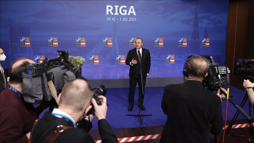Çavuşoğlu: Rusia dhe Ukraina të ruajnë qetësinë dhe t'i ulin tensionet