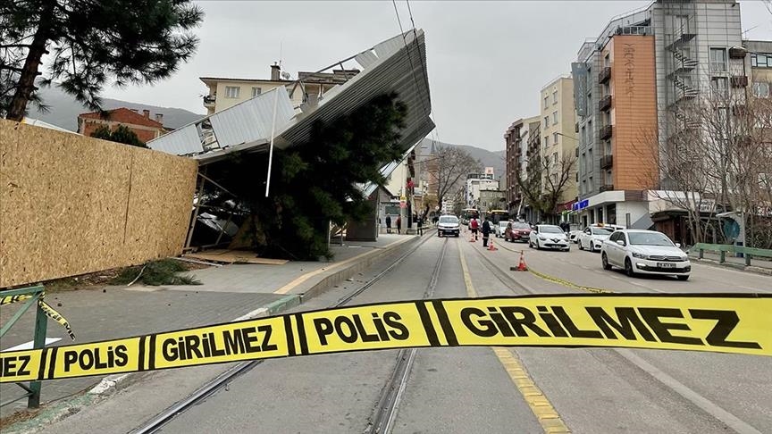 5 killed as powerful storm hits Turkey’s Marmara region: Health minister