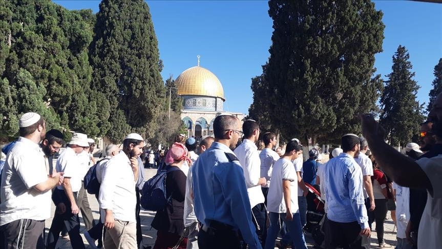 Rreth 150 hebrenj fanatikë bastisën xhaminë Al-Aksa