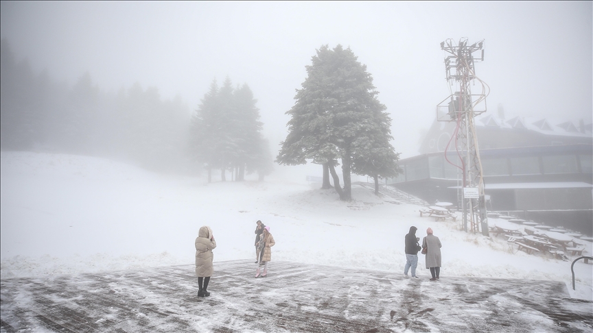 Популярный горнолыжный курорт «Улудаг» в Турции покрылся снегом