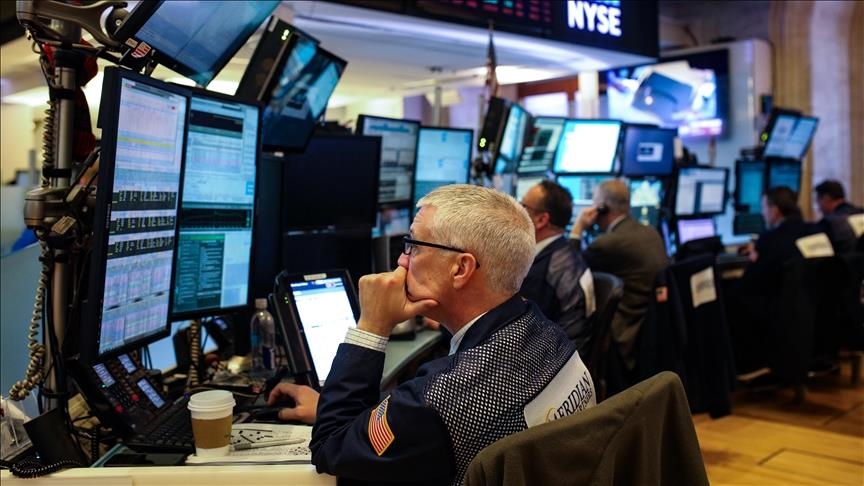 US stocks rebound from losses stirred by Fed chairs hawkish shift