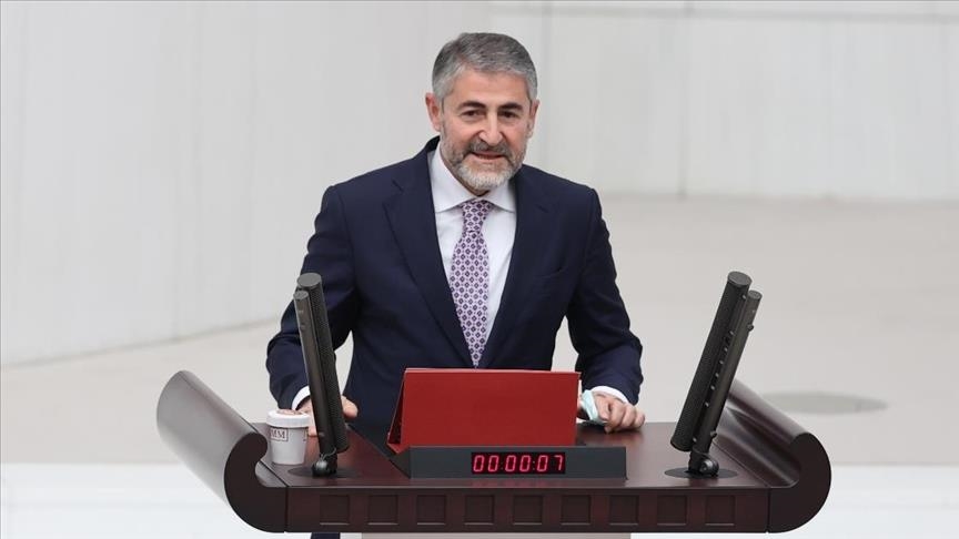 turquie le ministre du tresor nebati prete serment devant l assemblee generale du parlement
