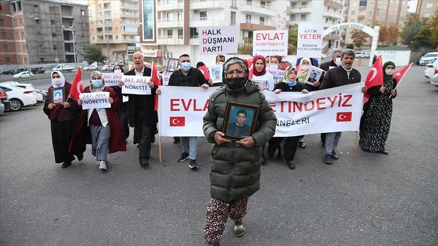 Turquie : les Mères de Diyarbakir attendent le retour de leurs enfants