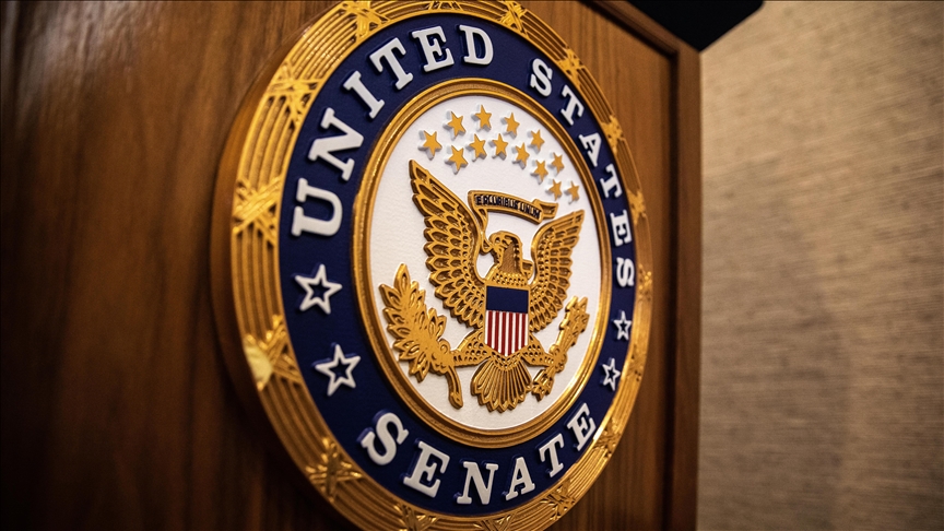 US averts government shutdown with late-night Senate vote