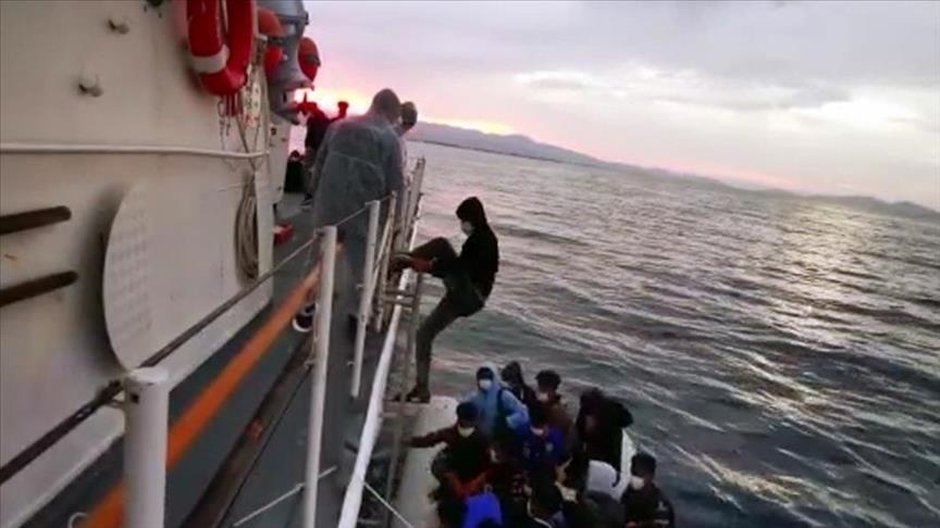 تركيا.. ضبط 29 مهاجرا غير نظاميين قبالة سواحل إزمير