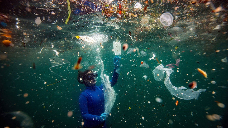Okyanusları kurtarmak için ABDnin plastik üretimini azaltması gerektiği bildirildi