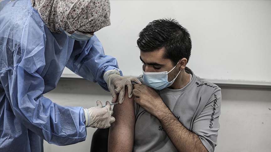 Gazze'den çıkmak için Covid-19 aşısı şartı getirildi