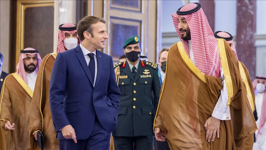 Macron arrives in Saudi Arabia as part of Gulf tour