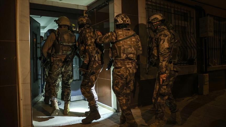 إسطنبول.. توقيف 10 أشخاص يشتبه بانتمائهم لـ"داعش"