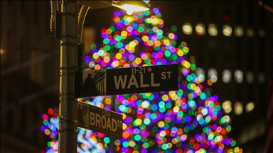 US holiday sales to smash record despite supply chain, inflation, omicron