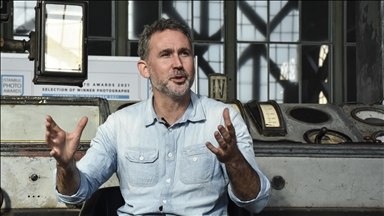 Award-winning sports photographer speaks in Istanbul
