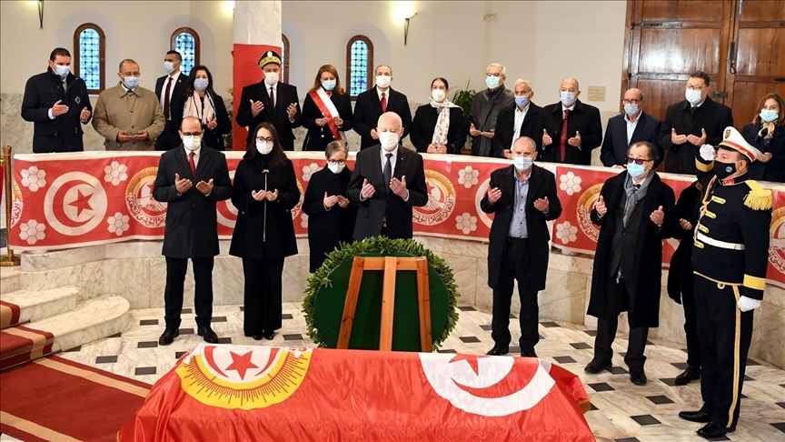 Tunisie : Saïed préside la cérémonie de commémoration du 69e anniversaire de l’assassinat de Farhat Hached