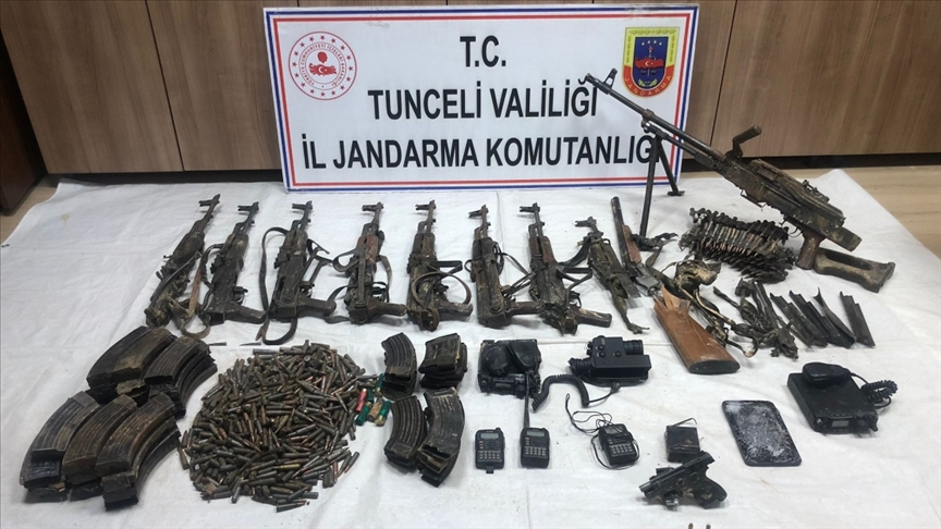Tunceli'de 9 teröristin etkisiz hale getirildiği operasyonda 6 sığınak imha edildi