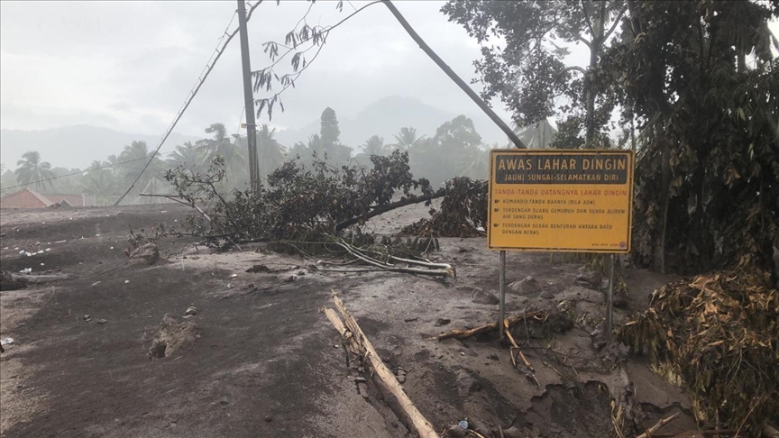 Korban tewas erupsi Gunung Semeru jadi 14 orang