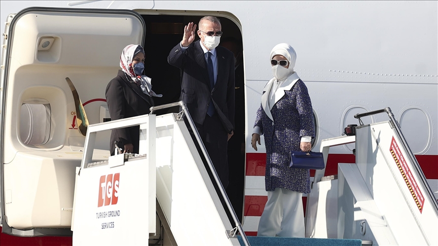 Президент Турции отбыл с визитом в Катар