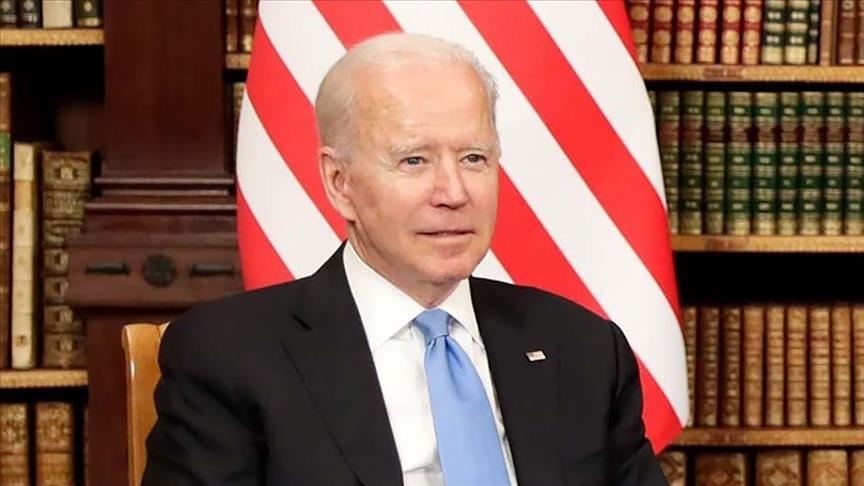 Biden threatens Russia with economic measures concerning Ukraine in call with Putin