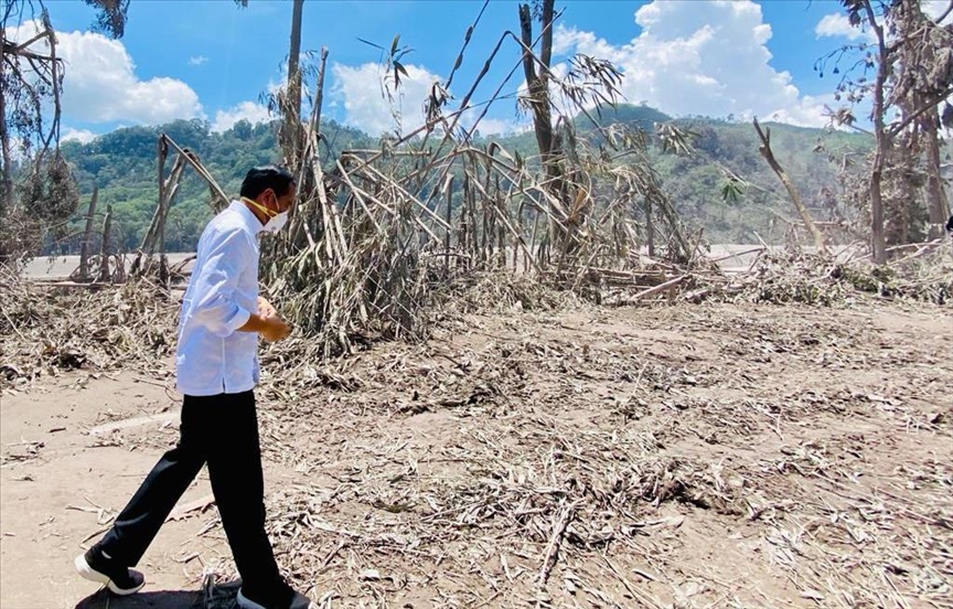 Jokowi tinjau lokasi bencana erupsi Gunung Semeru   