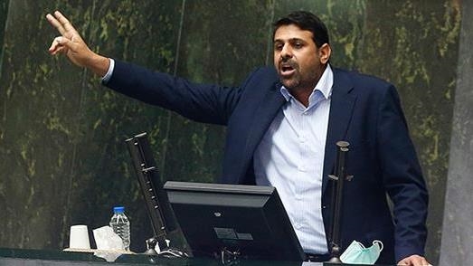 نماینده مجلس ایران: اجرای اصل 15 قانون اساسی خلاف امنیت ملی است