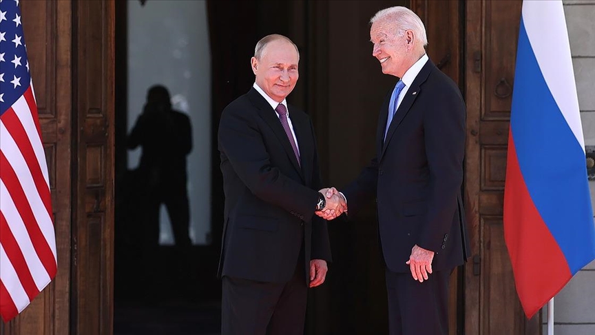 Biden ve Putin'den 2 saatlik video konferans görüşmesi