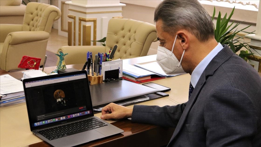 Sinop Valisi Karaömeroğlu 'Dolunayın güzelliği'ni seçti