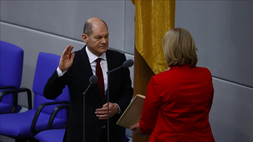 Olaf Scholz Almanya’nın yeni başbakanı oldu