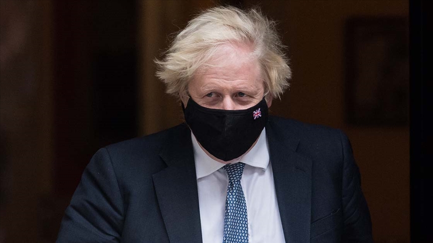 İngiltere Başbakanı Johnson Noel partisi videosu için özür diledi