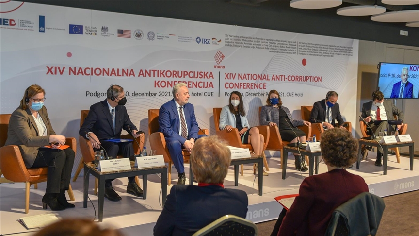 Američka ambasadorka u Crnoj Gori: Vrijeme da Crna Gora procesuira korupciju na visokom nivou