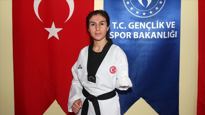 Bitlisli para tekvandocu Nurcihan gözünü dünya şampiyonluğuna dikti