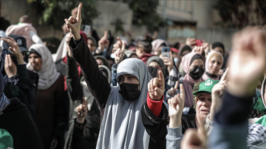 مسيرات لـ "حماس" في غزة احتفالاً بذكرى تأسيسها الـ 34