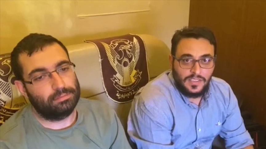 Sudanda kurtarılan iki Türk vatandaşını taşıyan uçak başkent Hartuma doğru yola çıktı