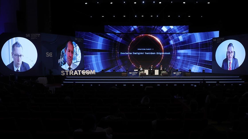 Stratcom Zirvesinin ilk panelinde salgında hükümet iletişim stratejileri tartışıldı