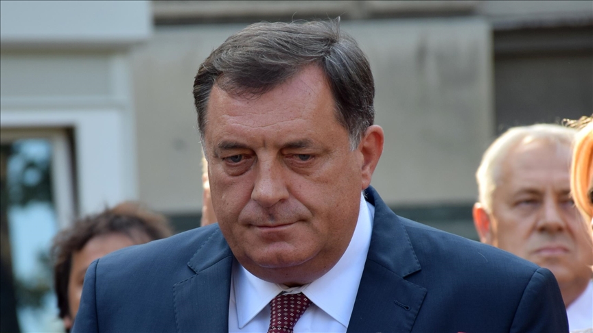 Bosnia's dissolution inevitable if issues cannot be solved: Serb leader
